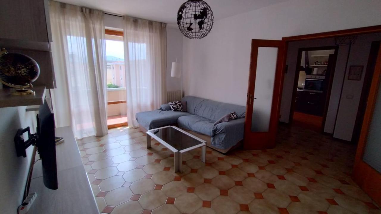 La Casa Dei Viaggiatori - Viareggio - Posto Auto Gratuito Apartment Ngoại thất bức ảnh